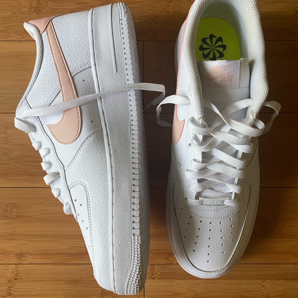 NEW Nike Air Force 1 '07 Shoes